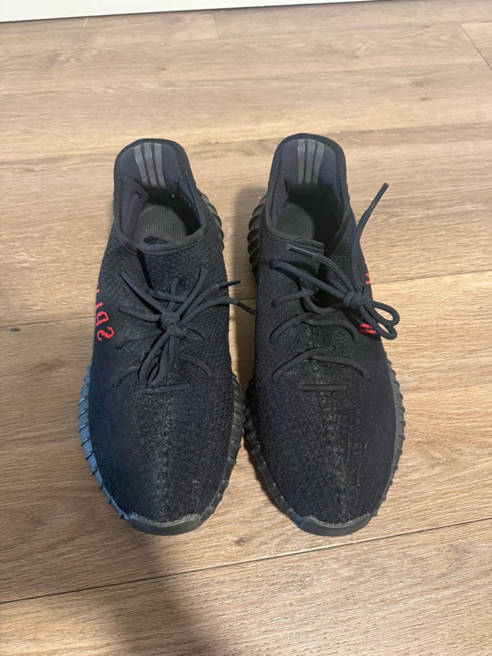 Yeezy boost 350 v2 Bred